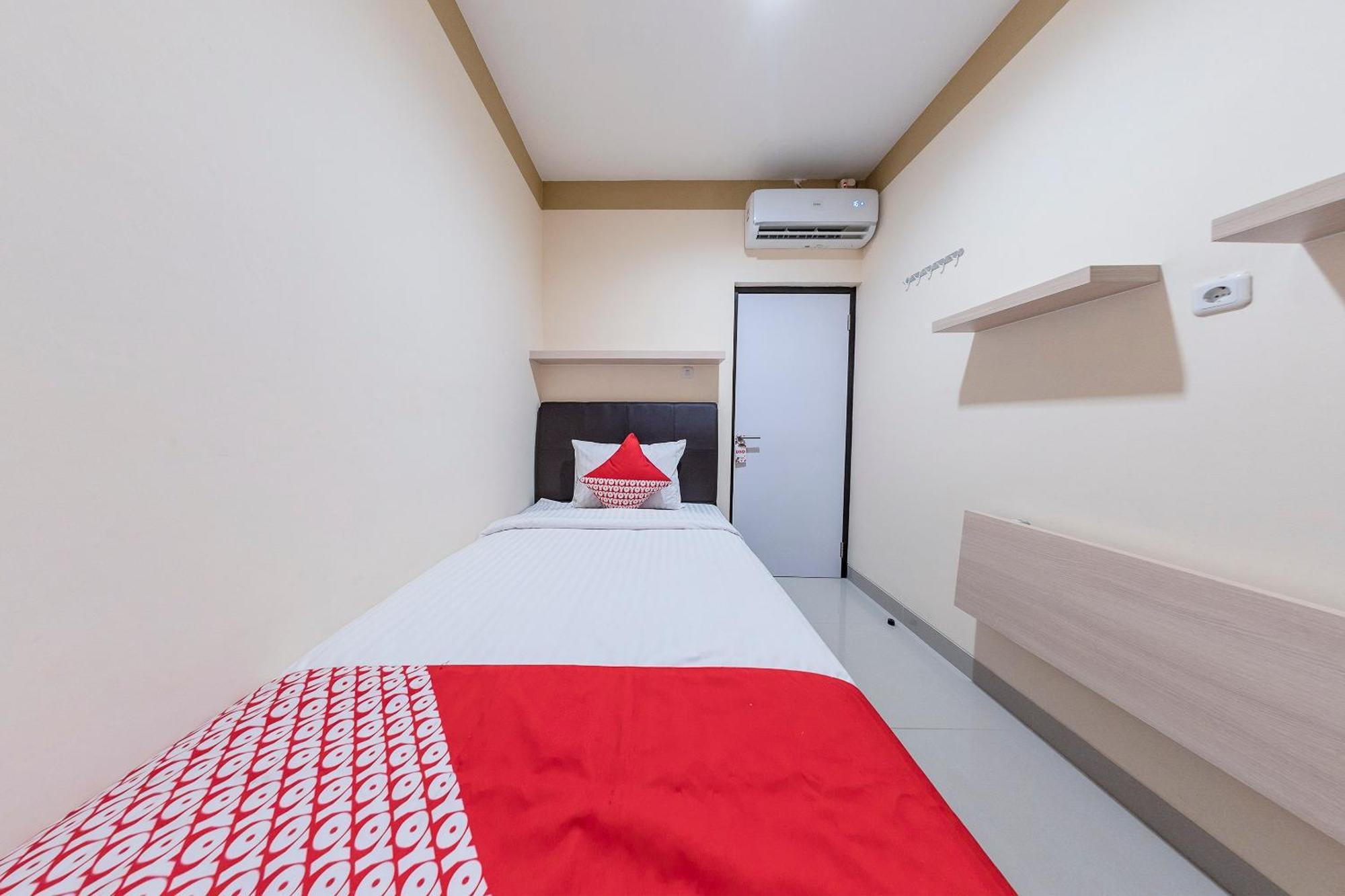 Hotel Oyo 478 Balcon Biru à Jakarta Extérieur photo
